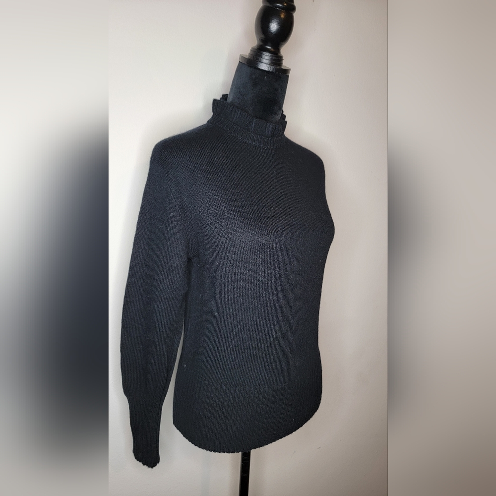 J Crew Lambs Wool Blend Long Sleeve Black Ruffled Collar Keyhole Sweater Size S - Picture 2 of 13